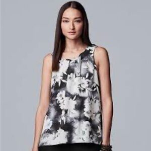 SIMPLY VERA FLORAL PRONT TUNIC ….. 614